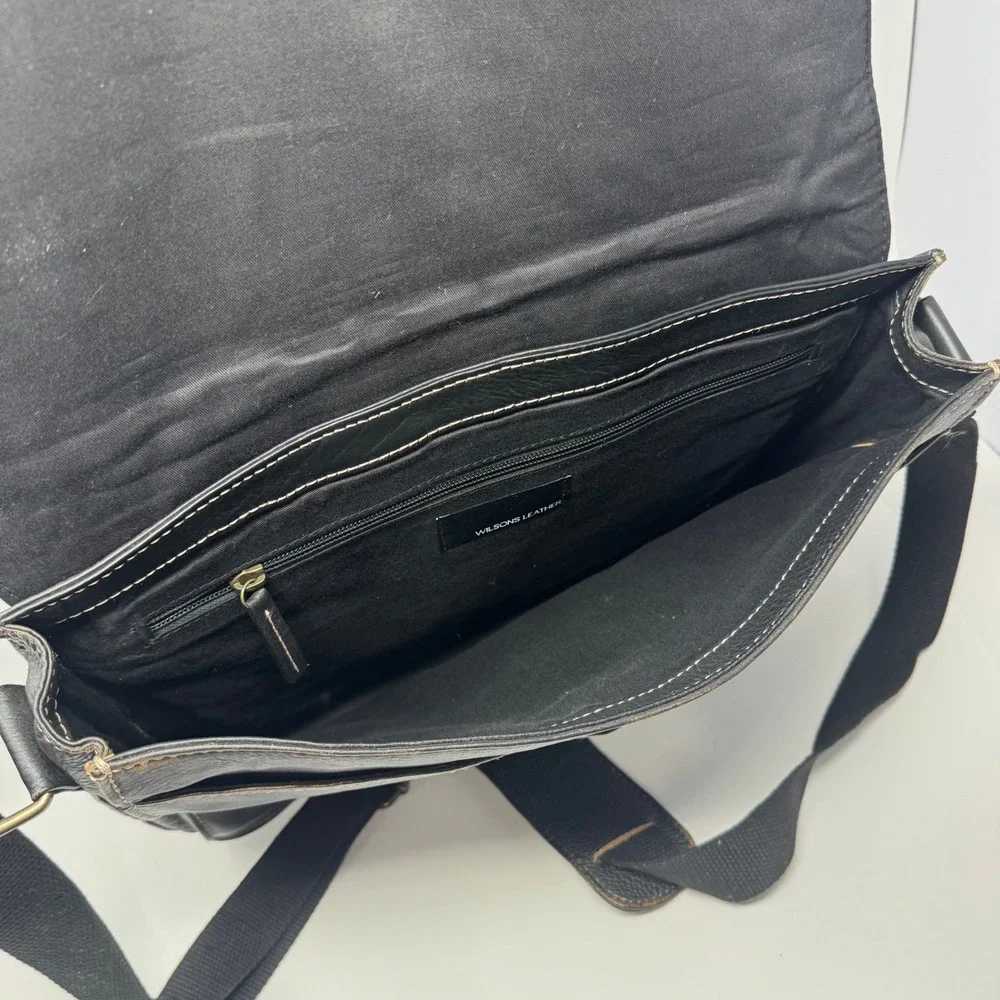 Vintage Wilsons Leather Messenger Bag Black Leather Laptop Briefcase Crossbody